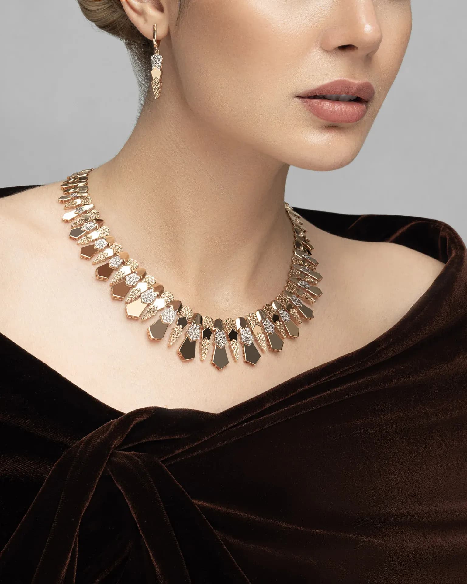 جهان دیدار گلد